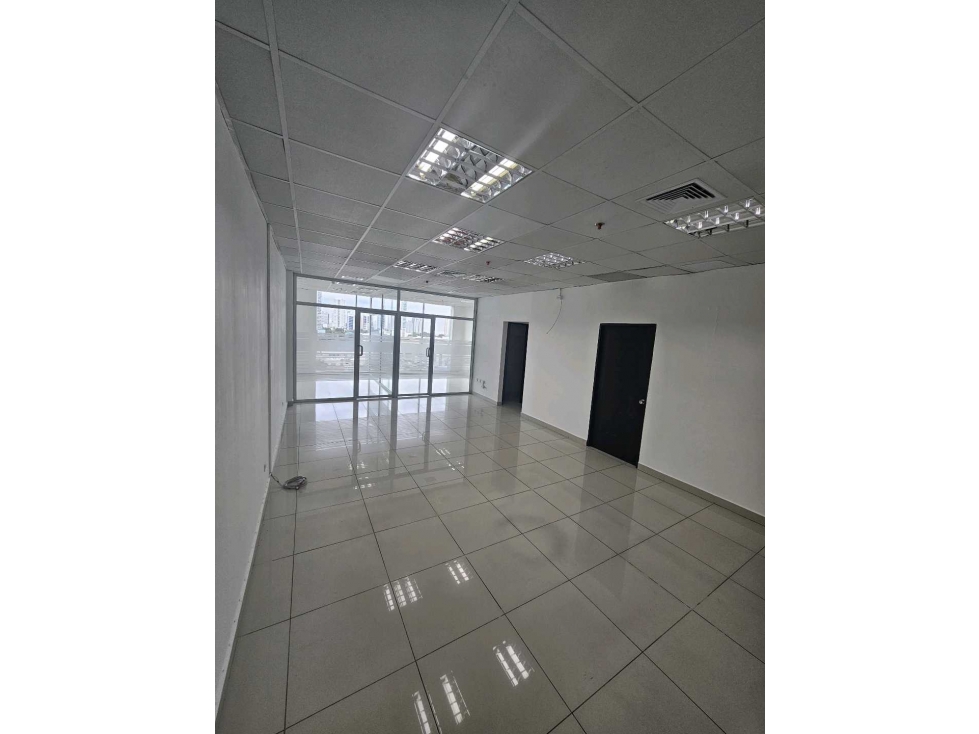 OFICINA EN OBARRIO PH OFFICE ONE 110.50M2 CON DIVISIONES — foto 5