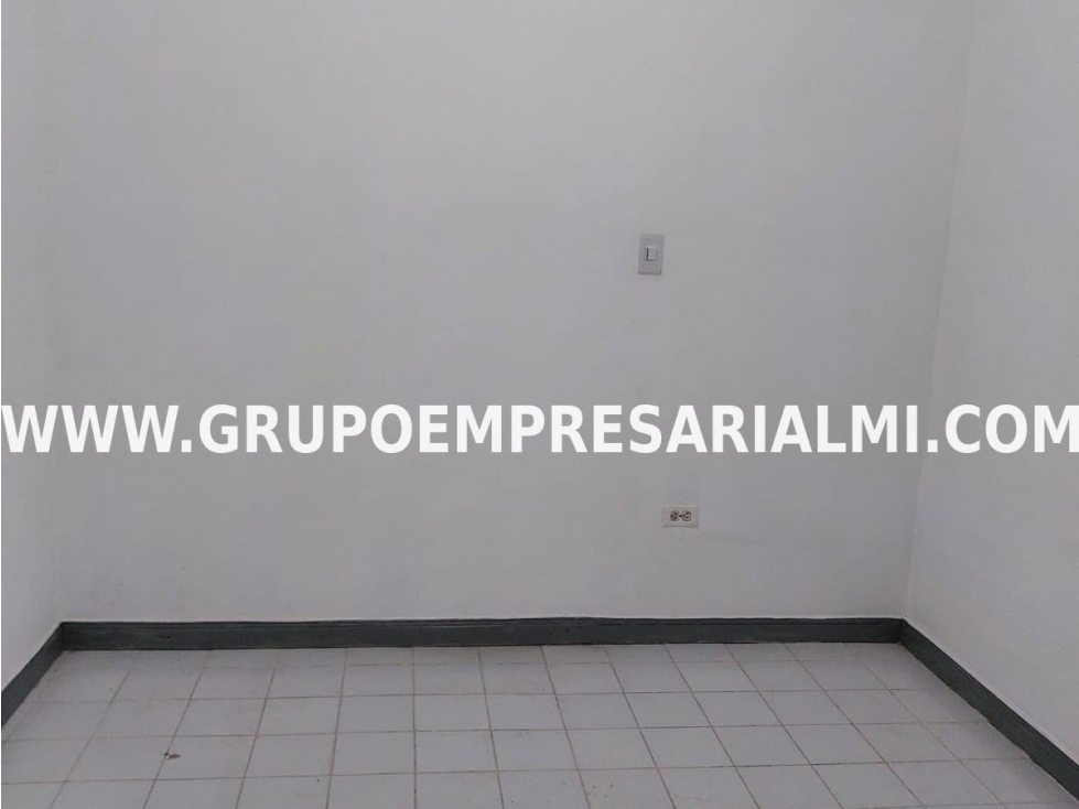 OFICINA EN ARRENDAMIENTO - SECTOR CONQUISTADORES COD: 24830 - 1