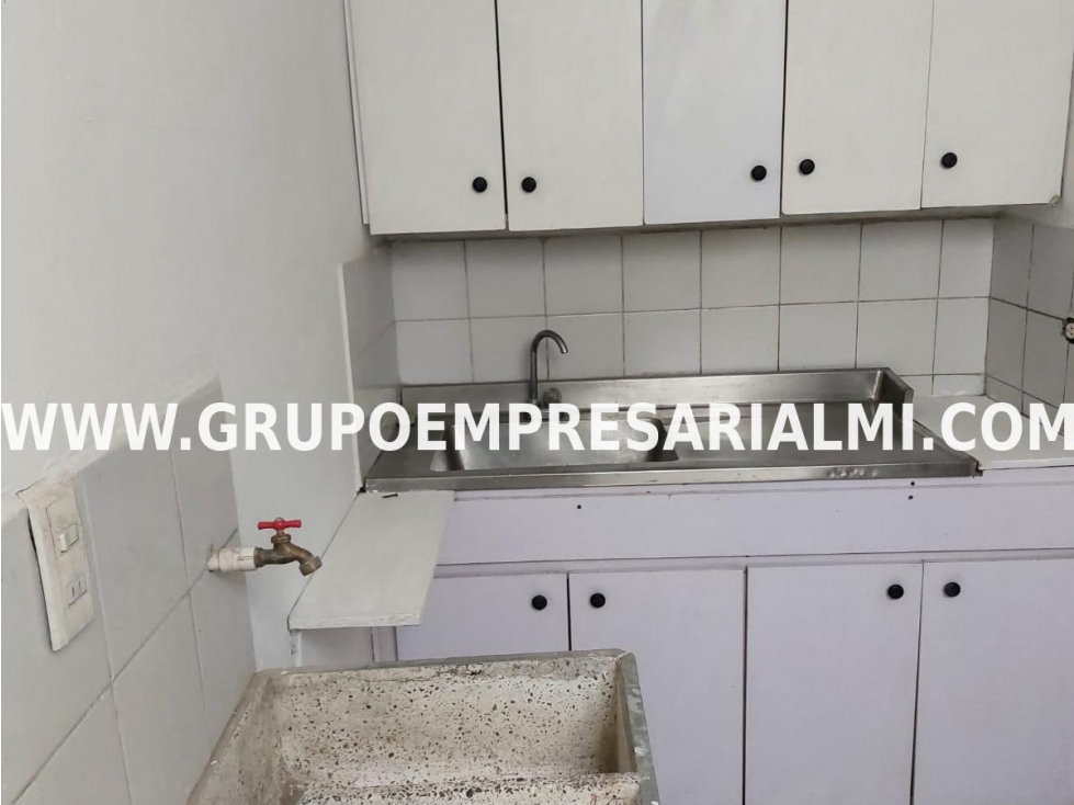 OFICINA EN ARRENDAMIENTO - SECTOR CONQUISTADORES COD: 24830 - 3