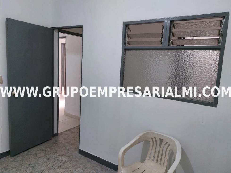 OFICINA EN ARRENDAMIENTO - SECTOR CONQUISTADORES COD: 24830 - 4