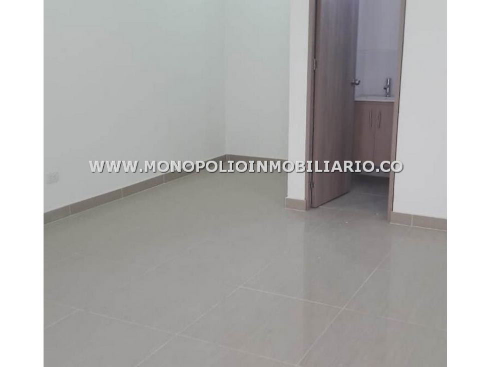 OFICINA EN ARRENDAMIENTO - SECTOR CALASANZ COD: 21620 - 2