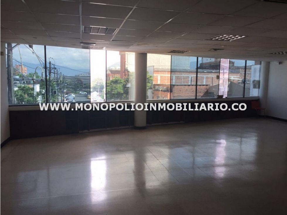 OFICINA EN ARRENDAMIENTO - SECTOR SAN FERNANDO, ITAGÜI COD: 22536 - 5