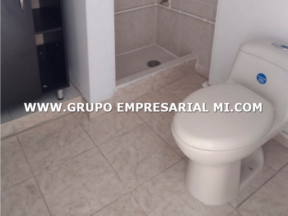 OFICINA EN ARRENDAMIENTO - SECTOR SURAMERICANA COD: 27023