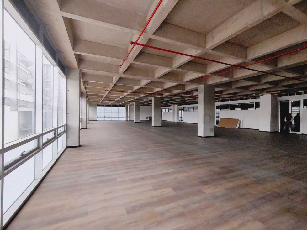 OFICINA EN ARRIENDO 393M2 EN BOGOTA — foto 2