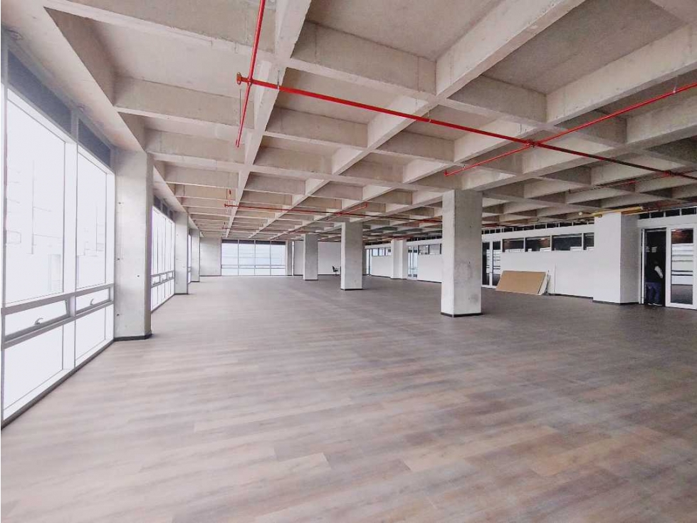 OFICINA EN ARRIENDO 393M2 EN BOGOTA — foto 4