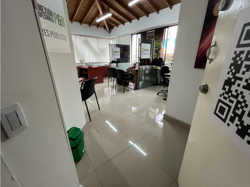 Oficina en arriendo Avenida bolivariana — foto 4