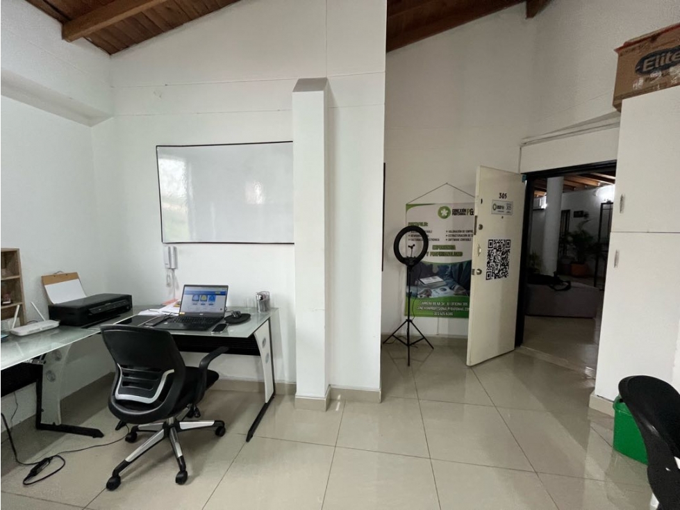 Oficina en arriendo Avenida bolivariana — foto 6