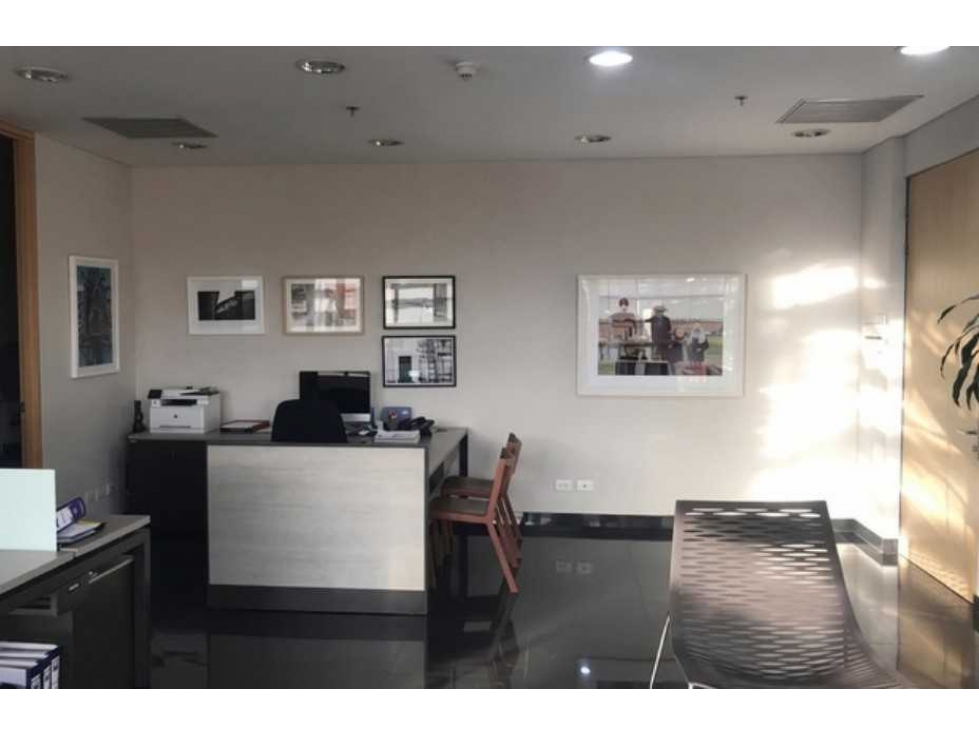 OFICINA EN ARRIENDO CALLE 26 — foto 3