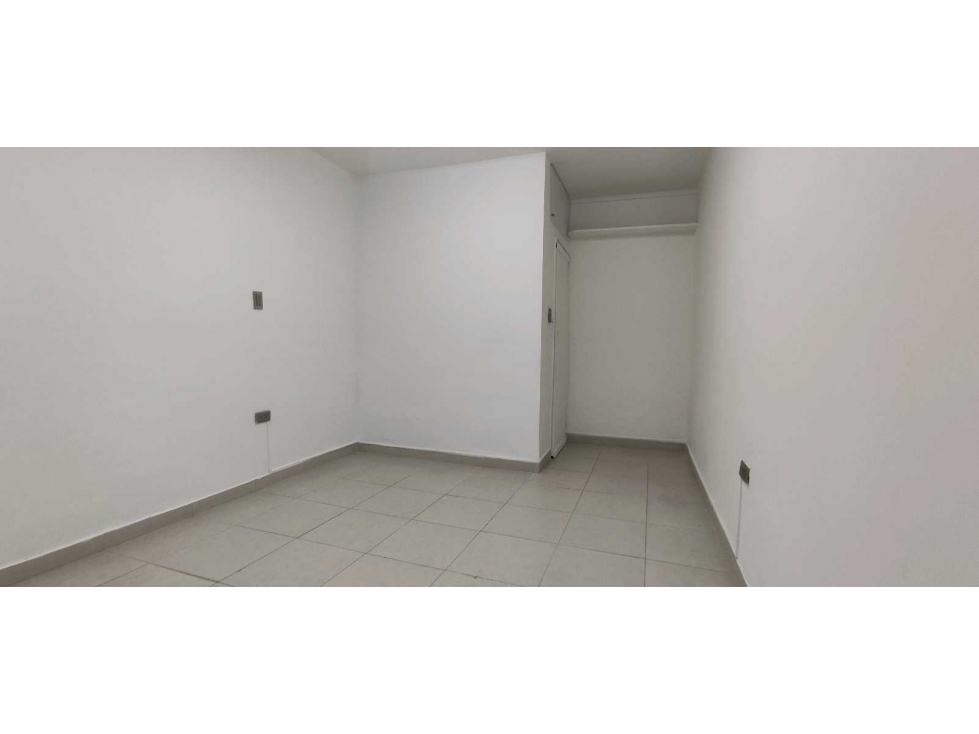 Oficina en arriendo centro Envigado - 3