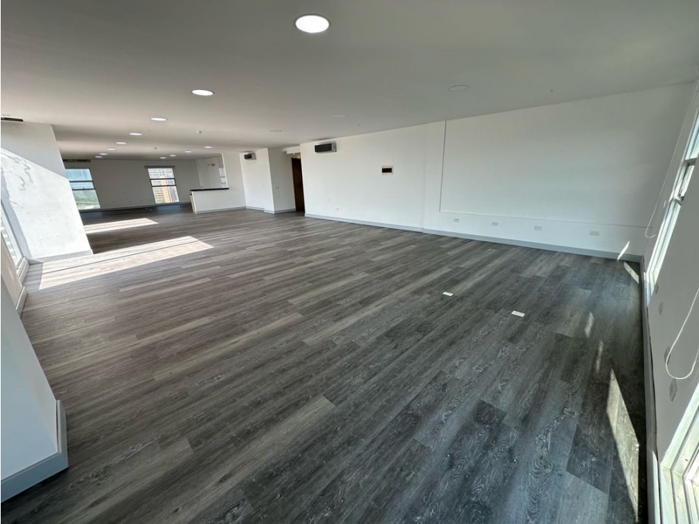 OFICINA EN ARRIENDO CRA 51b VILLA SANTOS
