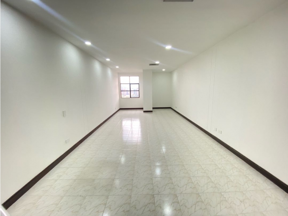 Oficina en arriendo en el poblado piso 15 — foto 5