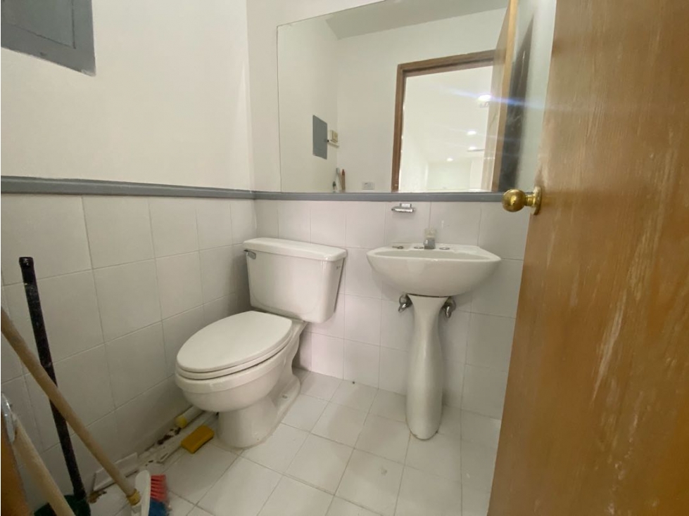 Oficina en arriendo en el poblado piso 15 — foto 6