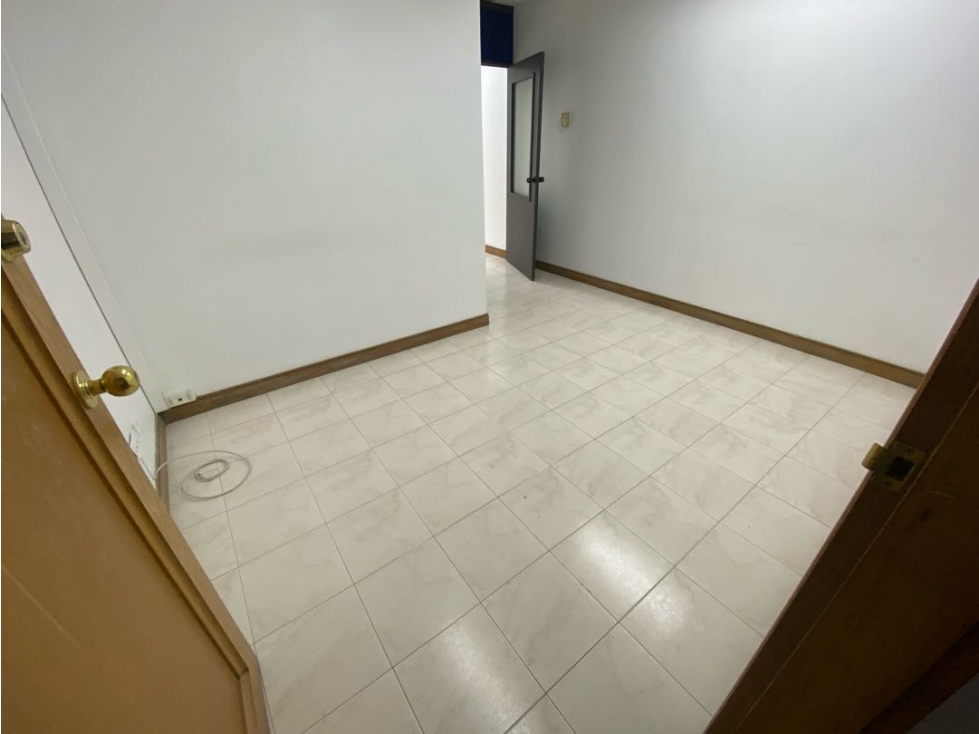 Oficina en arriendo en el poblado piso 7 - 1