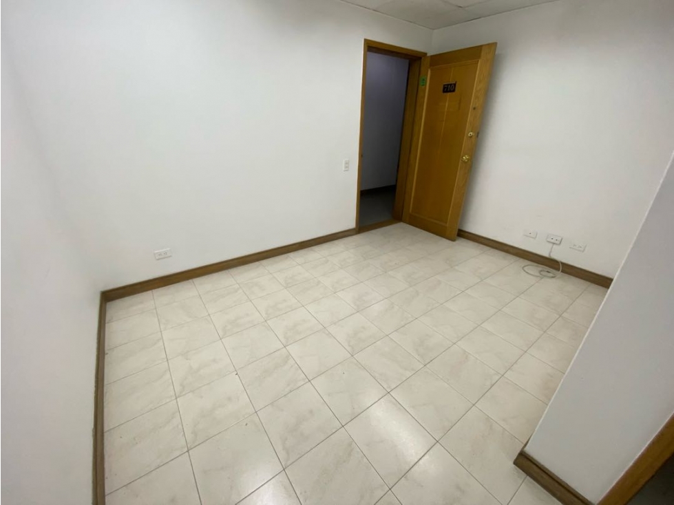 Oficina en arriendo en el poblado piso 7 - 6