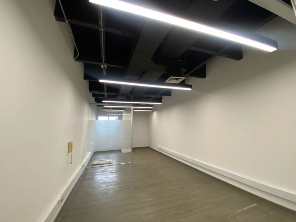 Oficina en arriendo en el poblado — foto 4
