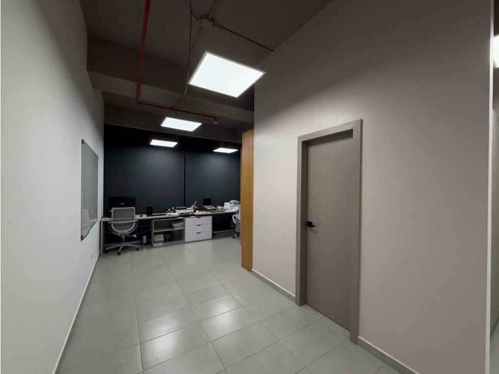 OFICINA EN ARRIENDO EN LAS PALMAS — foto 5