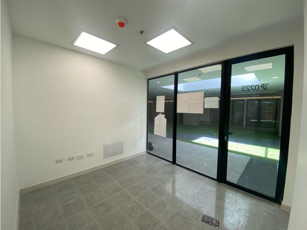 Oficina en arriendo en Los Colores Medellín — foto 4