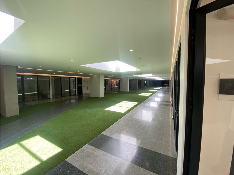 Oficina en arriendo en Los Colores Medellín — foto 5