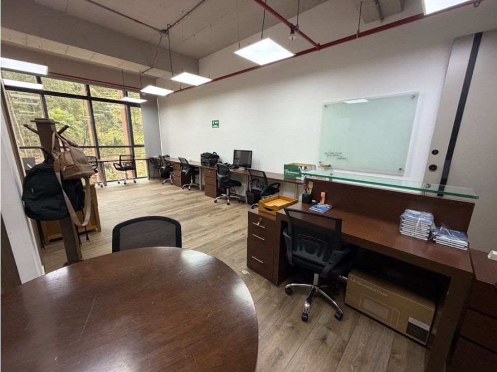 OFICINA EN ARRIENDO EN MEDELLÍN SECTOR AVENIDA LAS PALMAS — foto 3