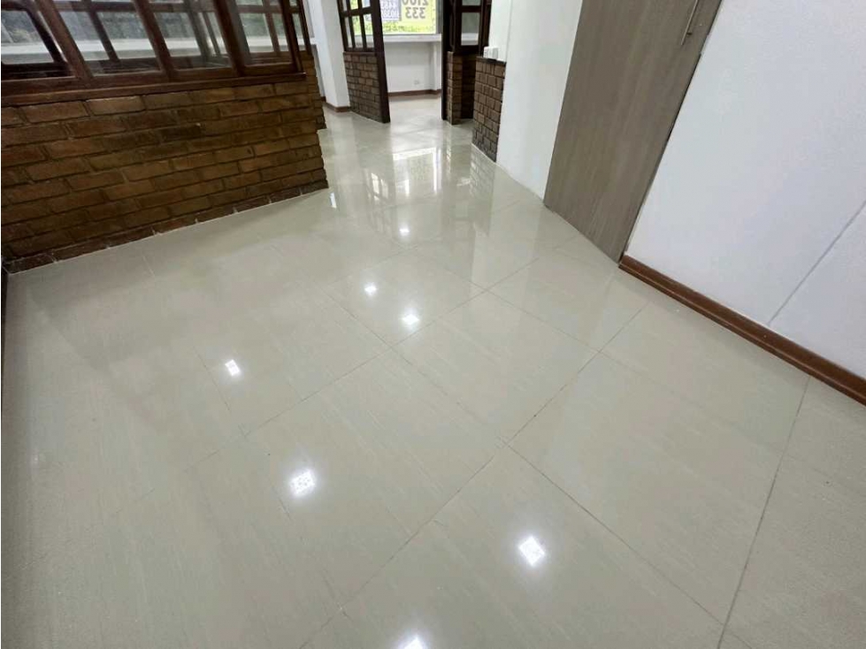 Oficina en arriendo poblado Medellín