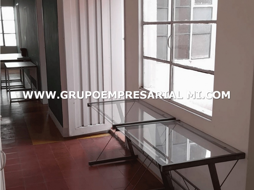 MARAVILLOSA OFICINA EN ARRIENDO - SECTOR CASTROPOL COD: 26768 - 2