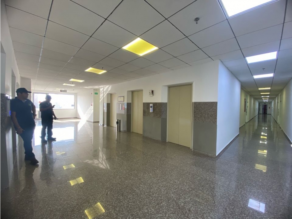 VENTA DE OFICINA EN EL COUNTRY - BARRANQUILLA — foto 2