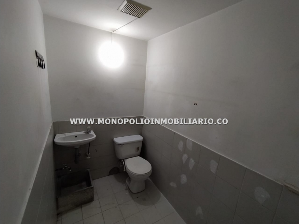 OFICINA EN ARRIENDO - SECTOR ZONA CENTRO, ENVIGADO COD: 23290 - 4
