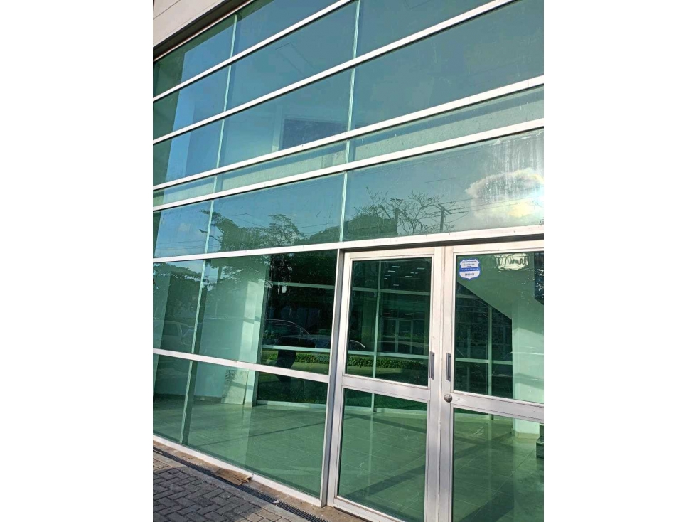 LOCAL EN ARRIENDO VIA 40 BARRANQUILLA