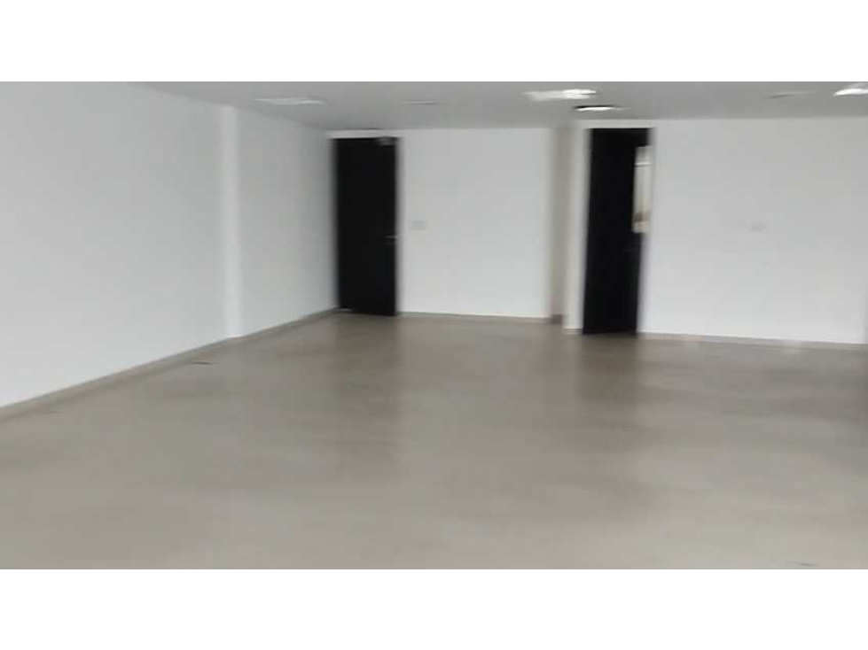 OFICINA EN ARRIENDO VIA 40 BARRANQUILLA — foto 5