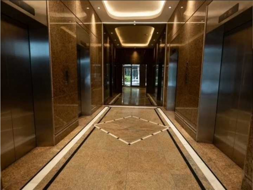 OFICINA EN CALLE 50 EN PLAZA BANCO GENERAL 335M2 - 3