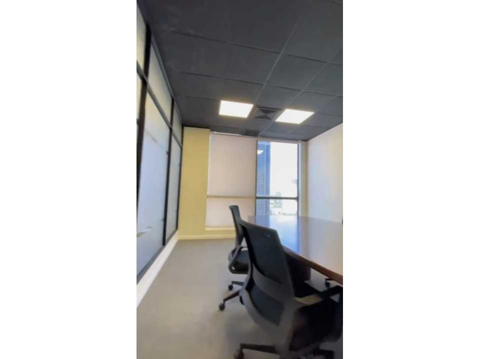 OFICINA EN CALLE 50 - TORRE BANCO GENERAL - 5