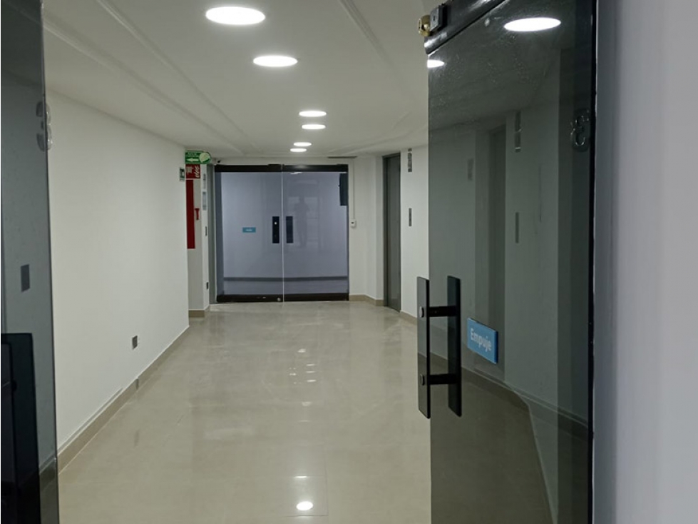 SE ARRIENDA OFICINA EN CHAPINERO BOGOTÁ