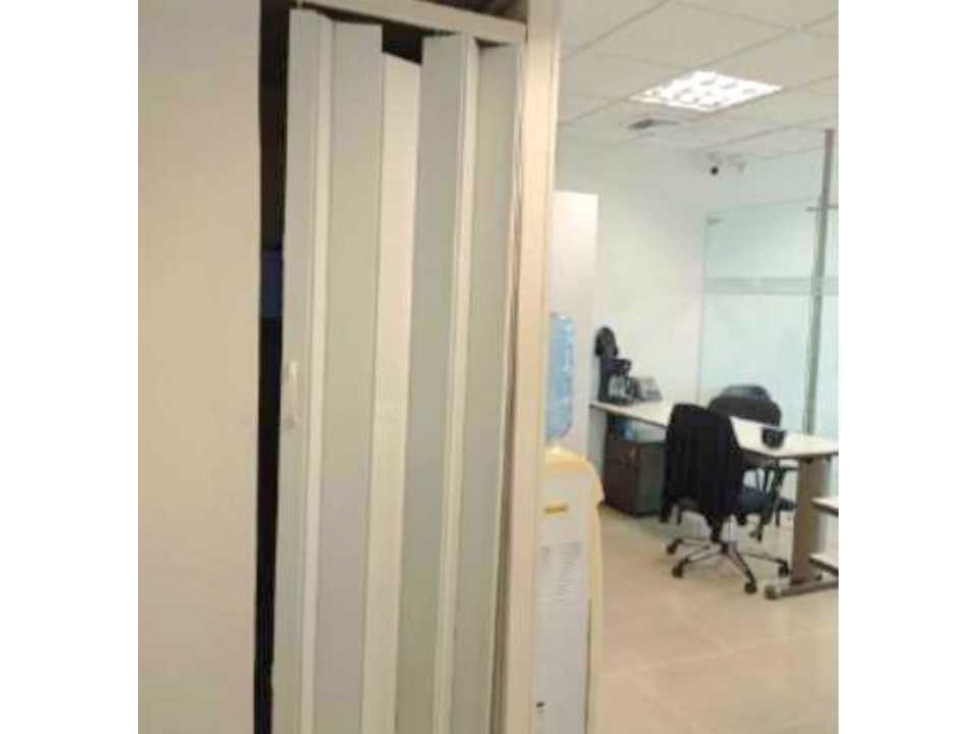 Oficina amoblada en El Centro empresarial Chipichape - 4