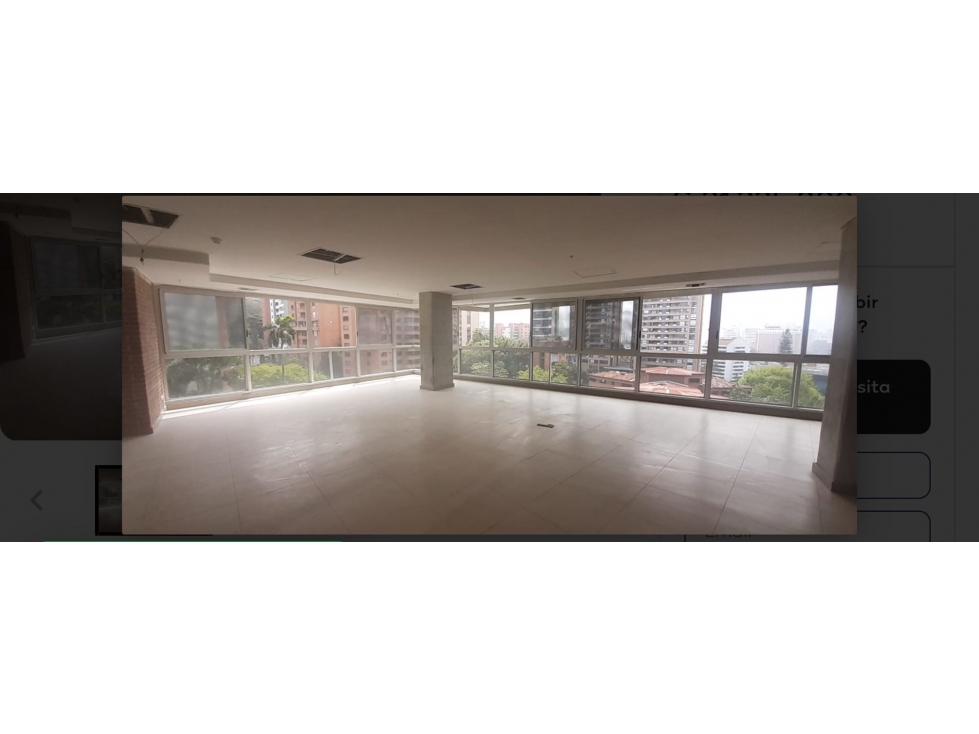 Oficina en el POBLADO de 296 m2
