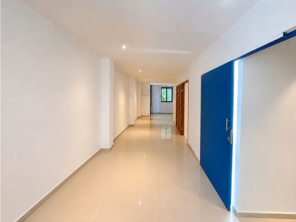 OFICINA EN MANGA DISPONIBLE PARA ARRIENDO — foto 2
