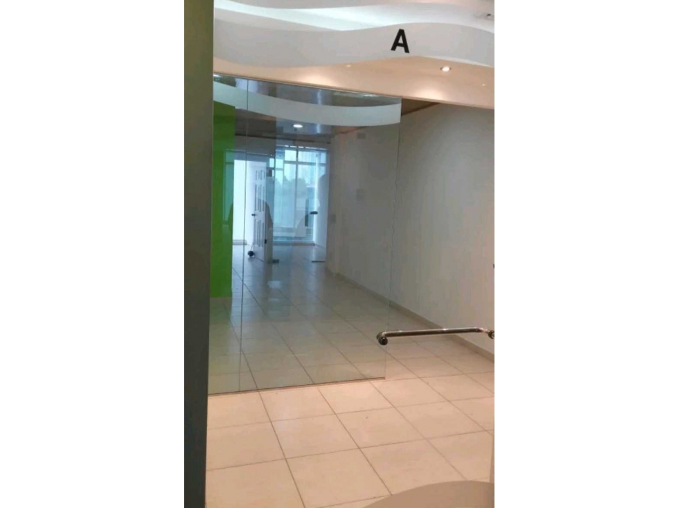 OFICINA EN OBARRIO PH SORTIS BUSINESS TOWER 105M2 — foto 3