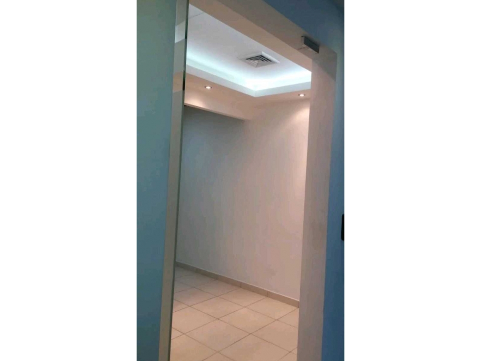OFICINA EN OBARRIO PH SORTIS BUSINESS TOWER 105M2 — foto 5