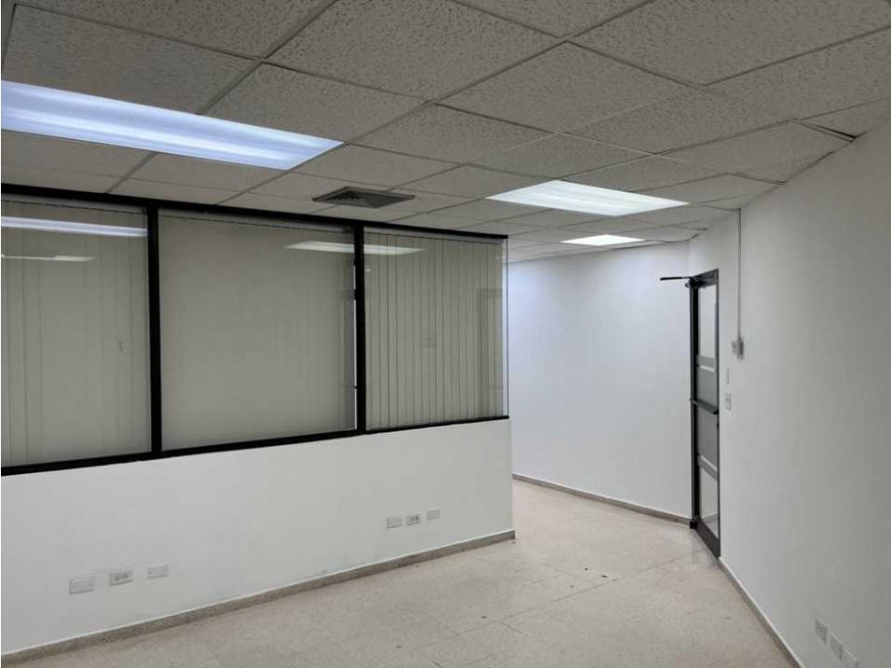 OFICINA EN PH GALERIAS BALBOA DE 485 M2 AVENIDA BALBOA — foto 6