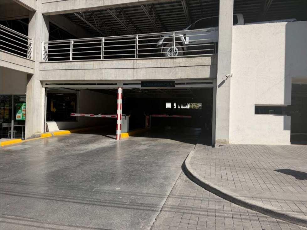 Oficina en Renta Del Paseo al Sur de Monterrey - 2