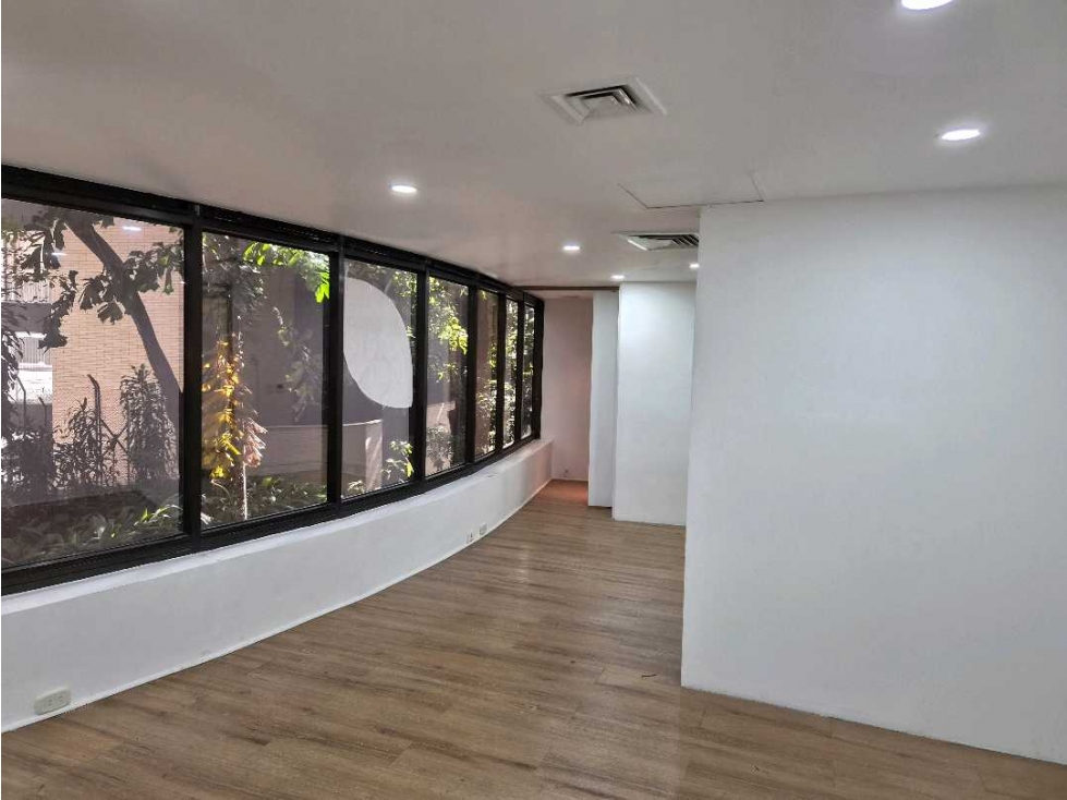 OFICINA EN VENTA AVENIDA DEL POBLADO CASTROPOL