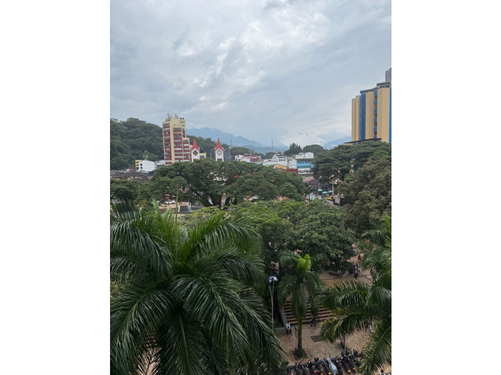 OFICINA EN VENTA CENTRO DE VILLAVICENCIO ED SANTANDER - 2