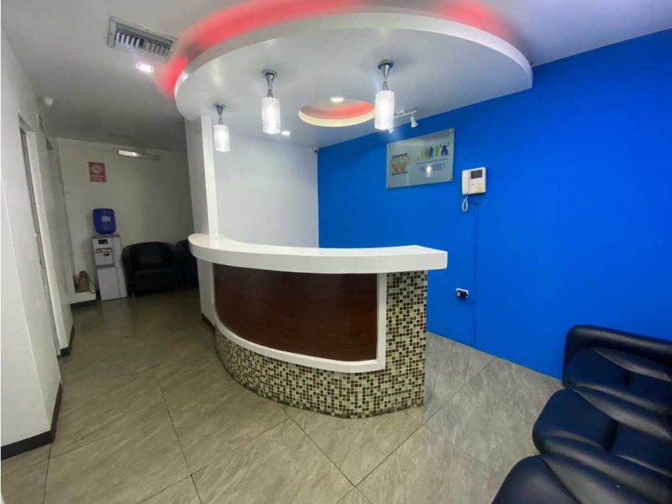 Oficina en Venta | Edificio Plaza | Centro de Guayaquil - 1
