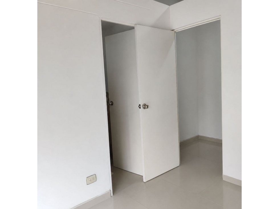 Oficina en Venta en bello niquia - 4