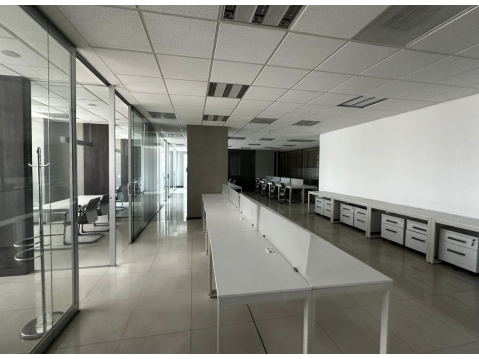 Oficina en Venta en Lomas de Guevara, Guadalajara | 274 m² - 5