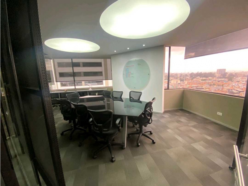Oficina en venta en North Point con renta activa Inversión segura — foto 2