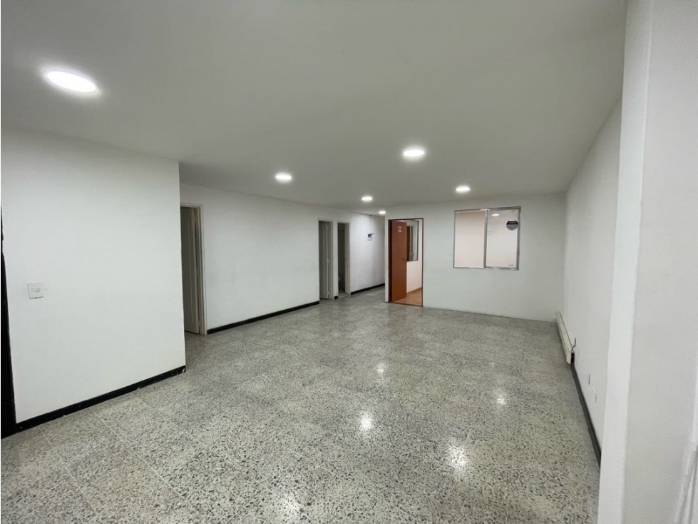 OFICINA EN VENTA GRANADA 65 M2 CALI NORTE