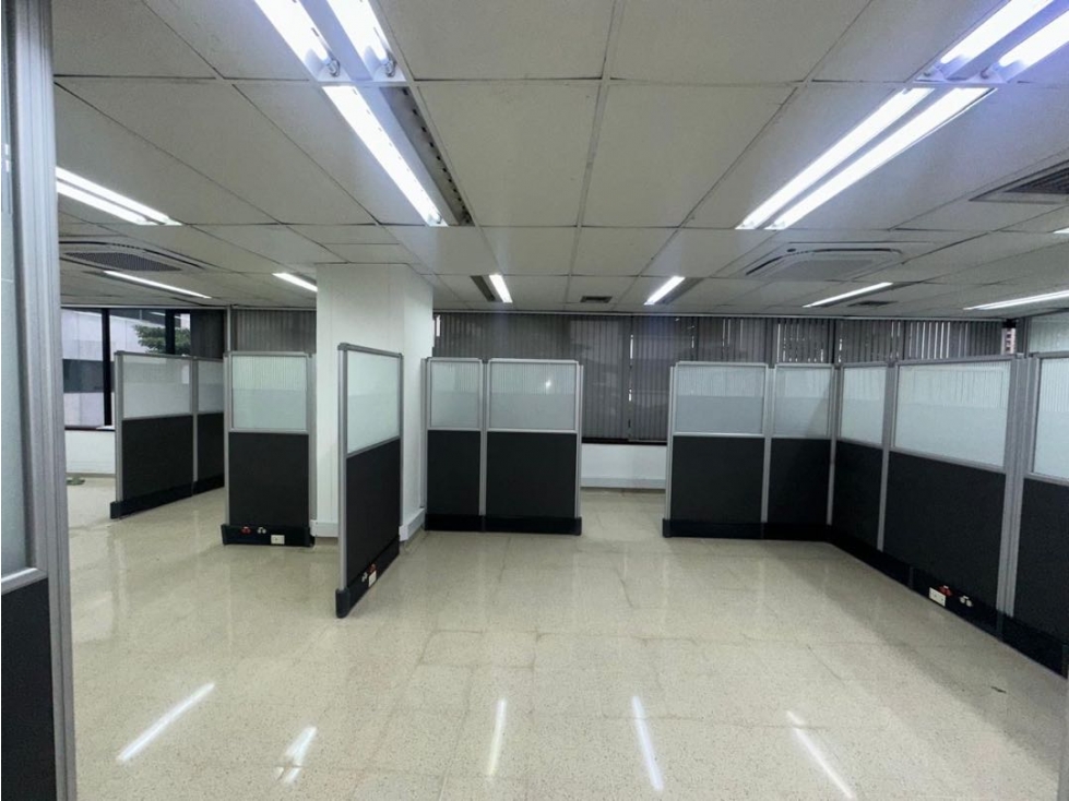 Oficina en Venta en El Poblado Milla de Oro