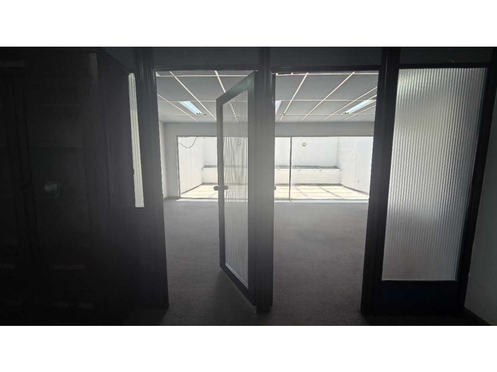 Oficina en Venta para remodelar en Chico cerca al Parque 93 — foto 6