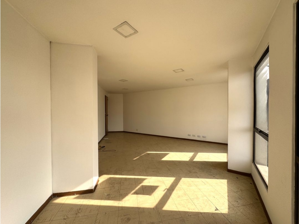 Oficina En Venta En El Centro Parque De Caldas — foto 2