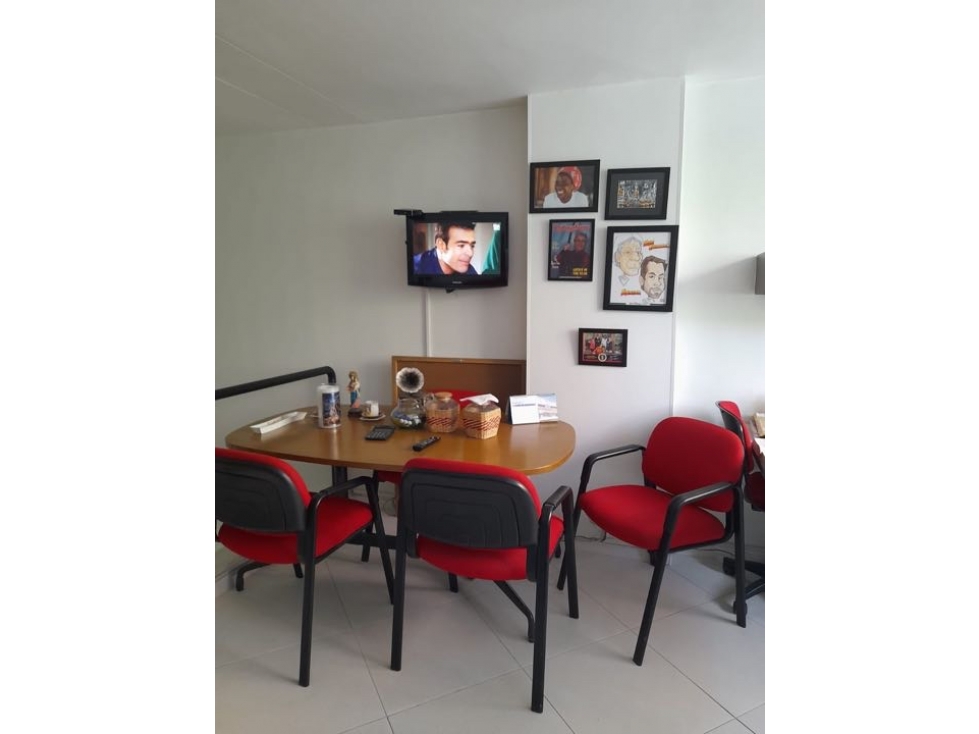 VENTA OFICINA / Poblado